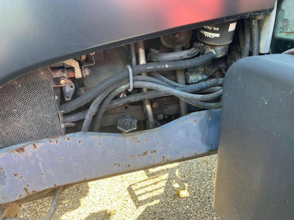 New Holland TL100 Photo 8