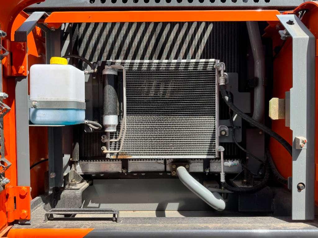 Hitachi EX215LC-5G - New / Unused / Cummins Engine Photo 25