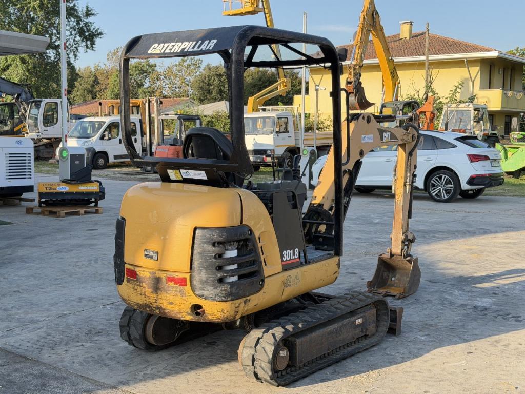 Caterpillar 301.8 Photo 3