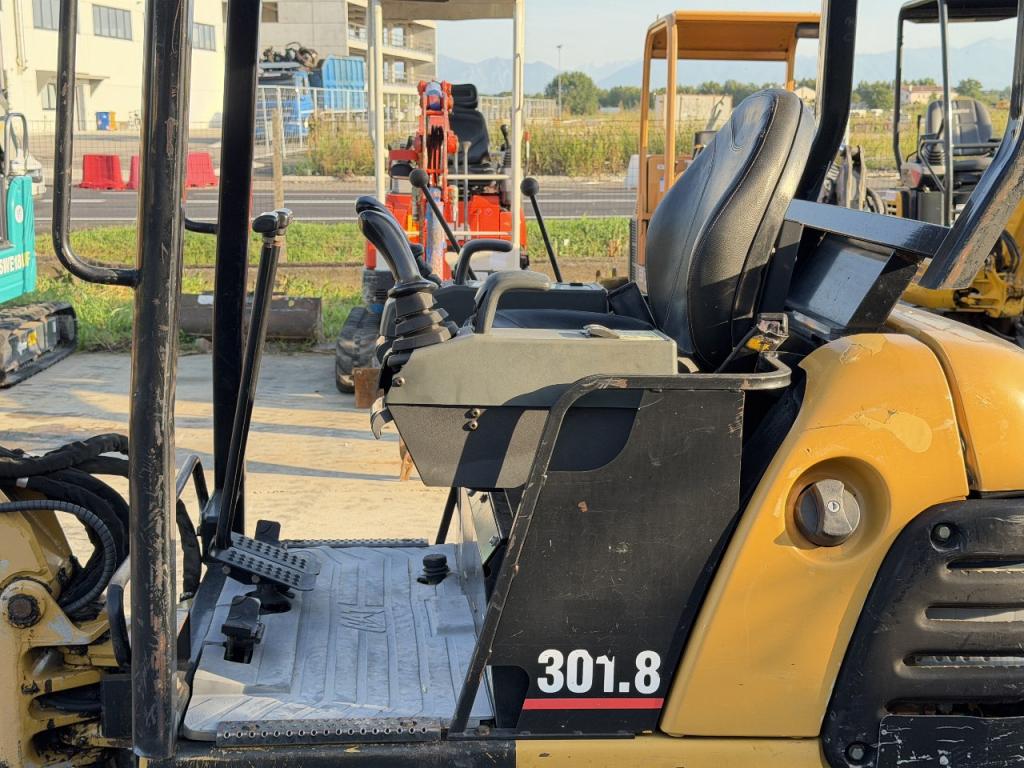 Caterpillar 301.8 Photo 6