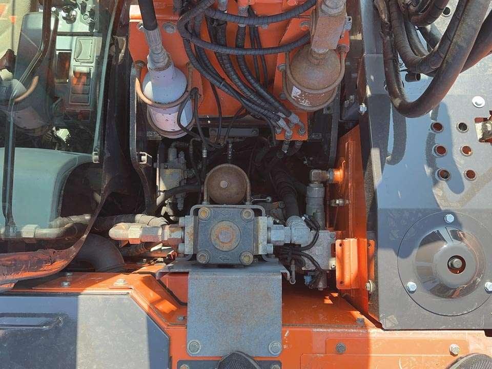 Hitachi ZX135US-5B TUNNELING Photo 11