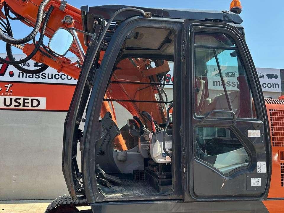 Hitachi ZX135US-5B TUNNELING Photo 12
