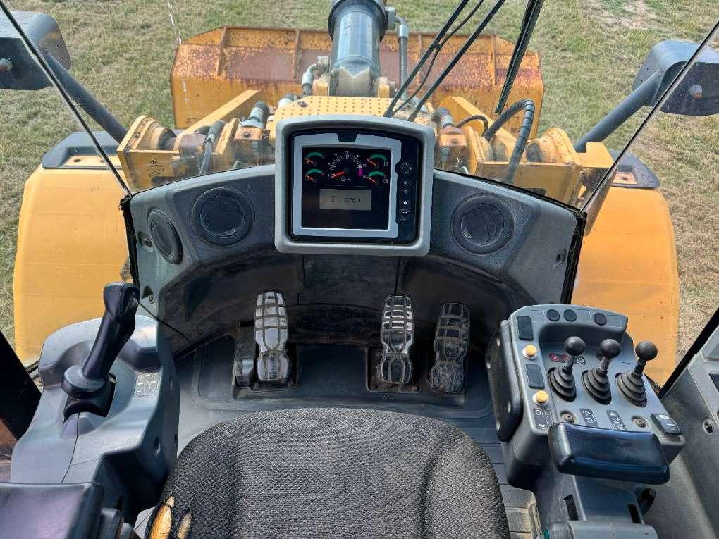 Caterpillar 966K - 3rd Function / Automatic Greasing Photo 9
