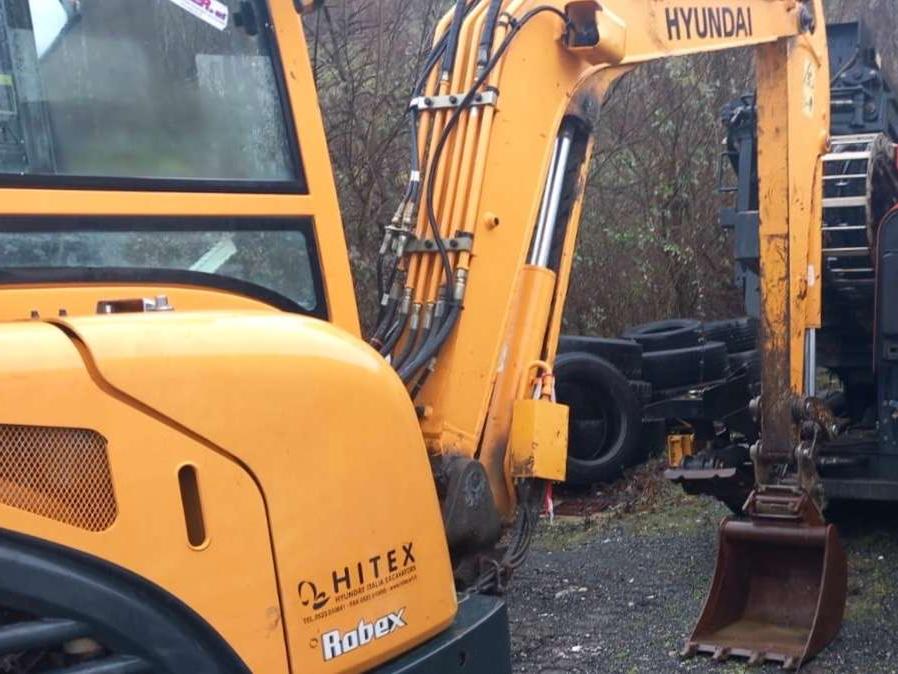Hyundai Robex 35Z-9 Photo 4