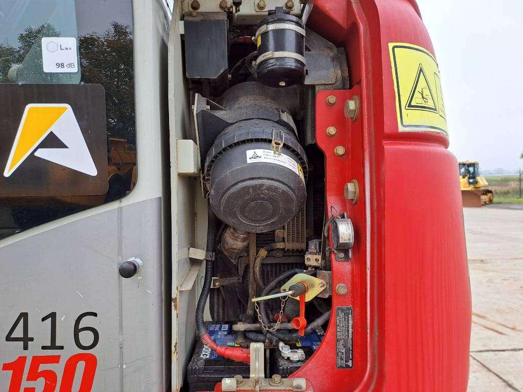 Takeuchi TB2150 Photo 21