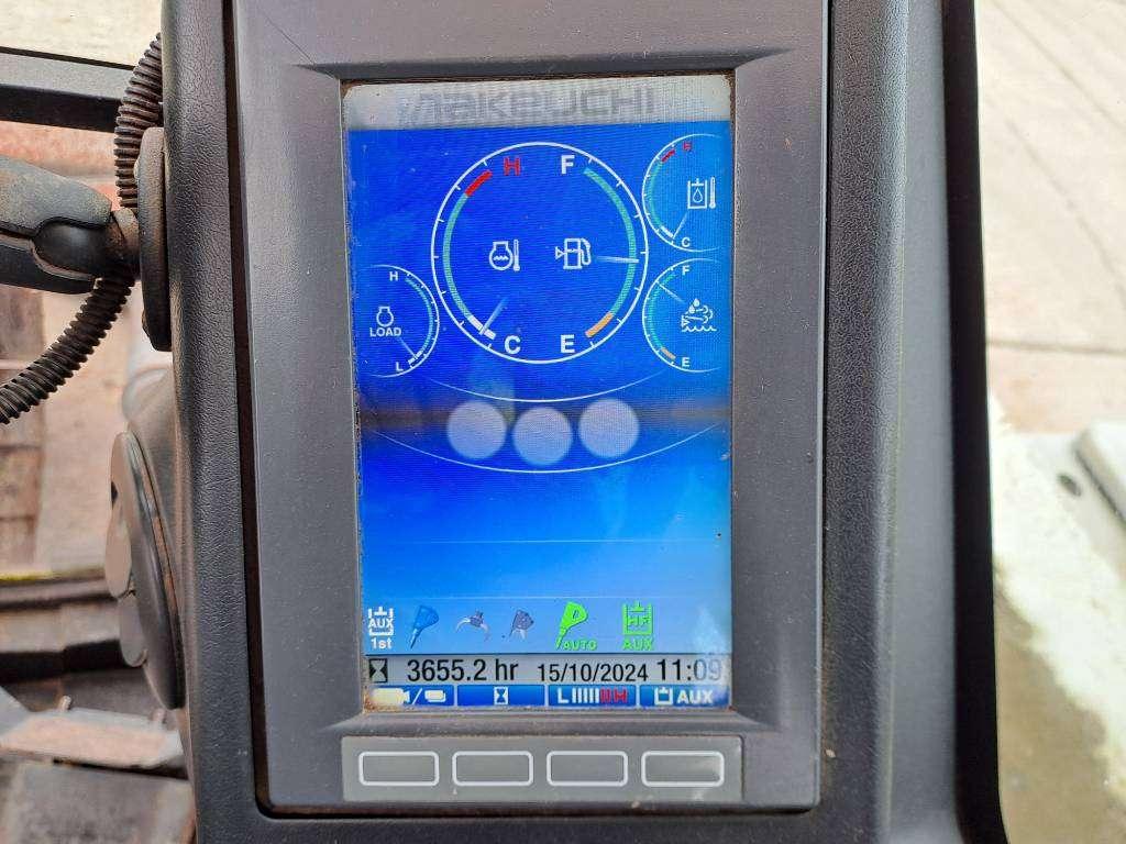 Takeuchi TB2150 Photo 23