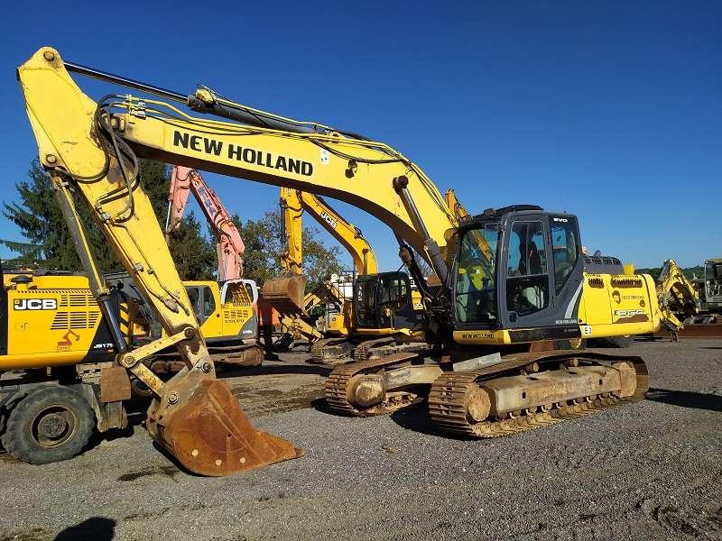 New Holland E265 Photo 1