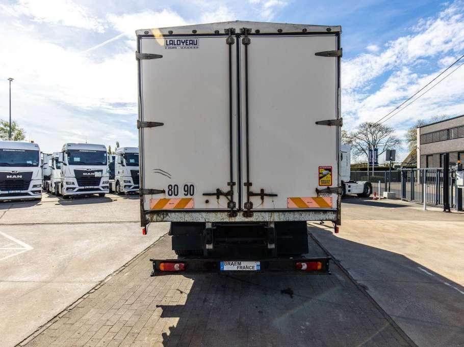 Renault D16 240 DXI Photo 5