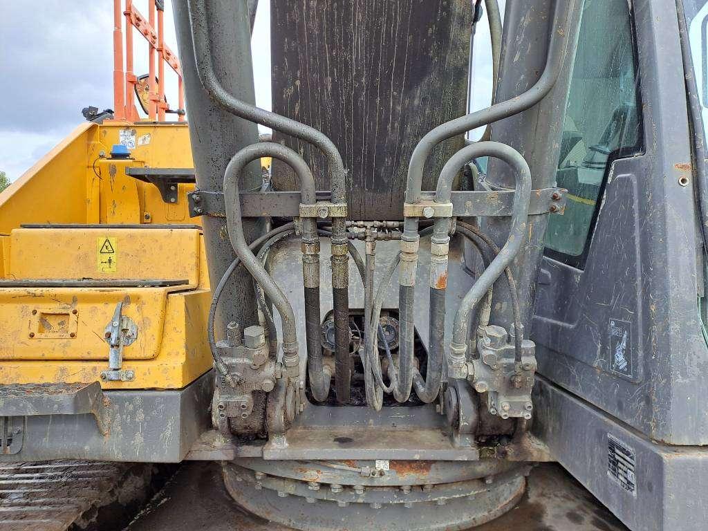 Volvo EC300EL Photo 8