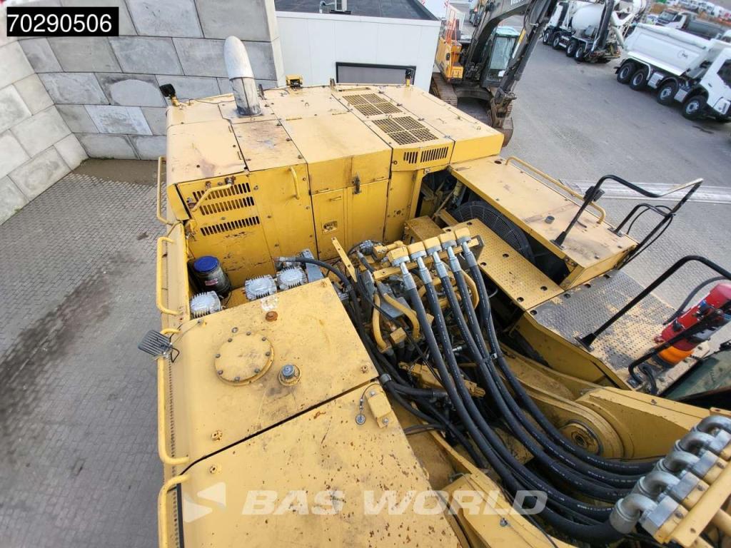 Caterpillar 390 D L Photo 20