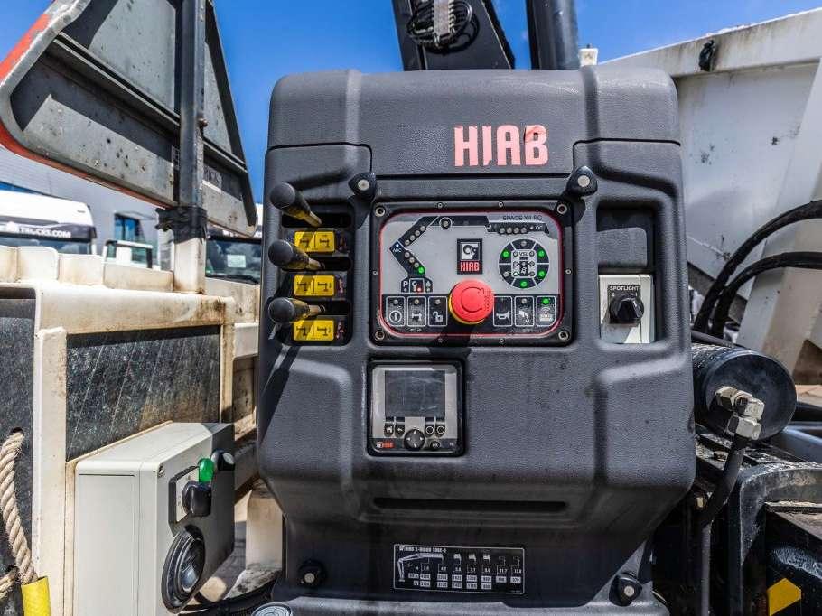 Man TGM 19.290 BL - HIAB 108/3X Photo 13