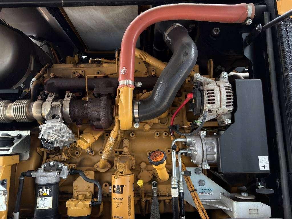 Caterpillar M318F Photo 24