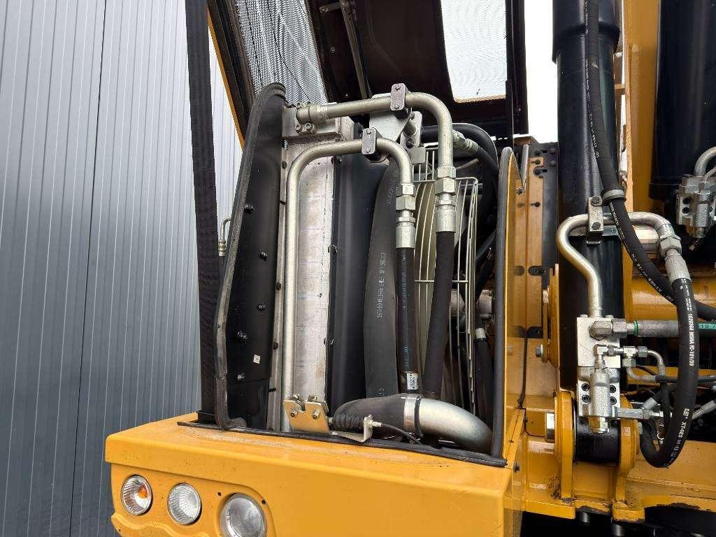 Caterpillar M318F Photo 28