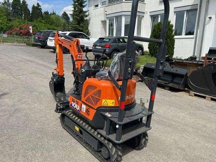 Hitachi ZX10U-6 Photo 3