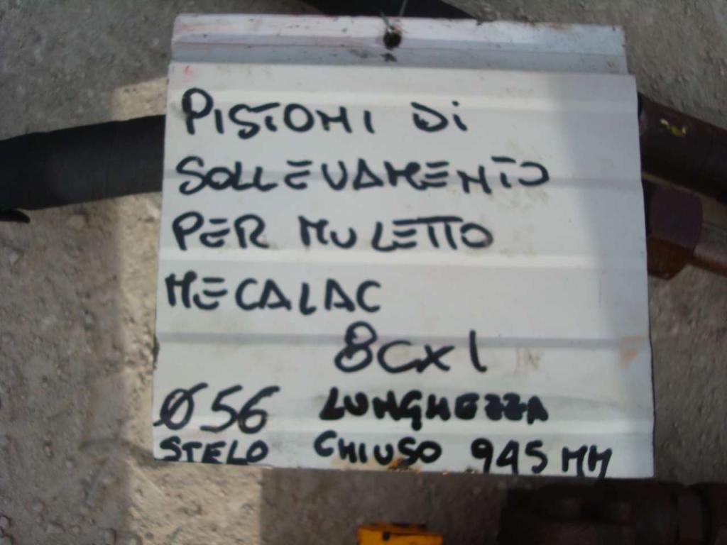 Piston de levage pour per Muletto Mecalac 8CXI Photo 4