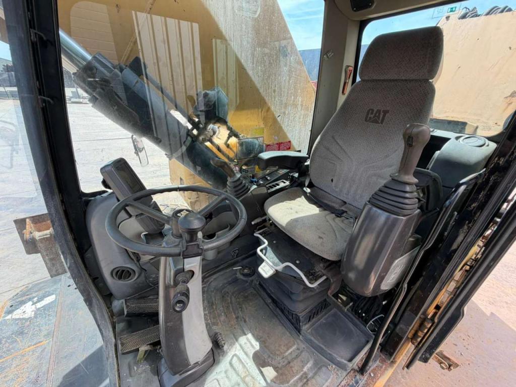 Caterpillar M325DMH Photo 22