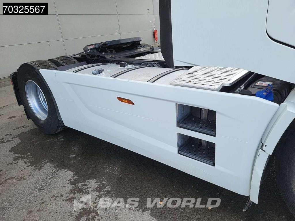 Iveco S-Way 510 4X2 Full-Air Retarder 2xTanks Standklima ACC Navi Photo 12