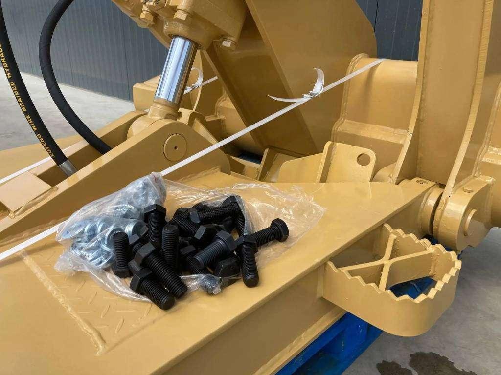 Caterpillar D6T2 Photo 6