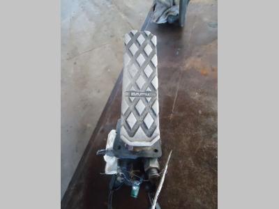 Pédale de frein pour Fiat Hitachi da W90 a W170 en vente par OLM 90 Srl