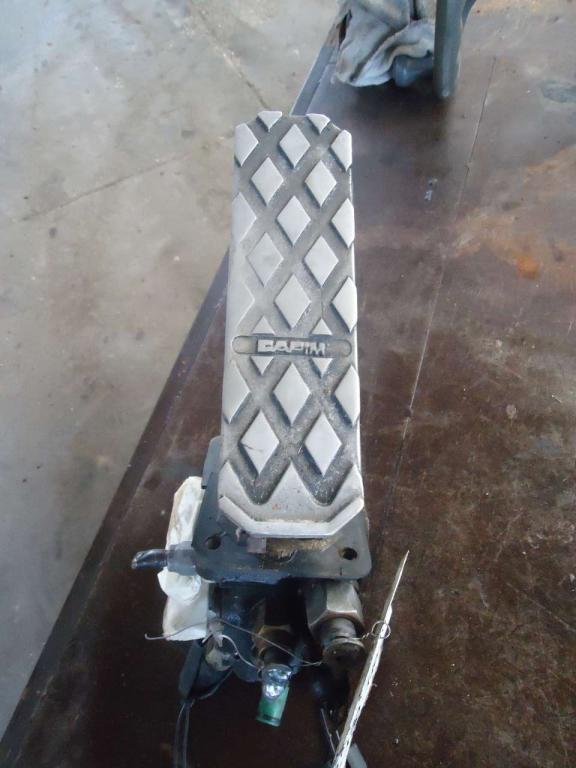 Pédale de frein pour Fiat Hitachi da W90 a W170 Photo 1