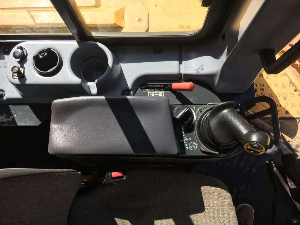 Komatsu D65WX-16 Photo 6