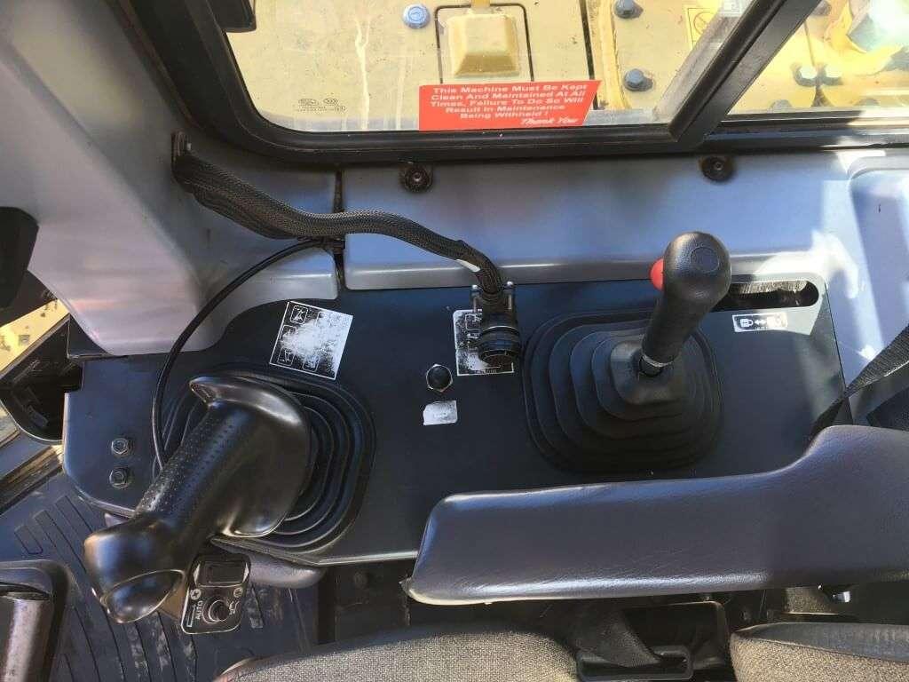 Komatsu D65WX-16 Photo 7