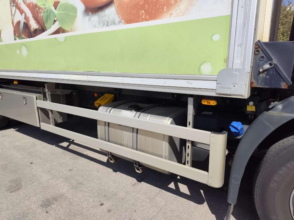 Iveco STRALIS AD190S42 XP Photo 18