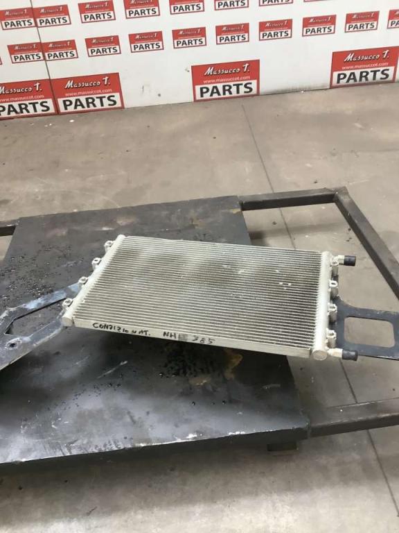 Radiateur climatisation pour New Holland E 385 Photo 1