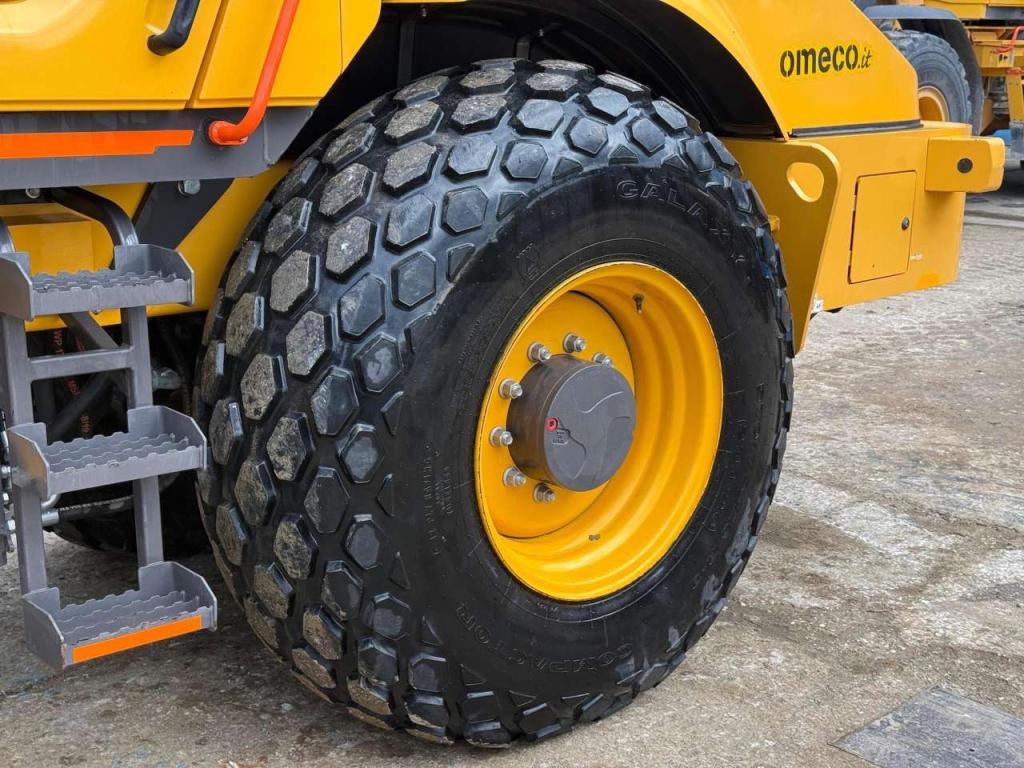 Volvo SD160B Photo 20