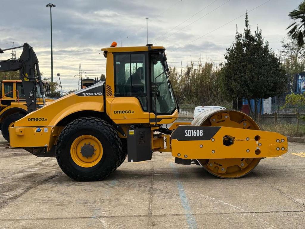 Volvo SD160B Photo 6