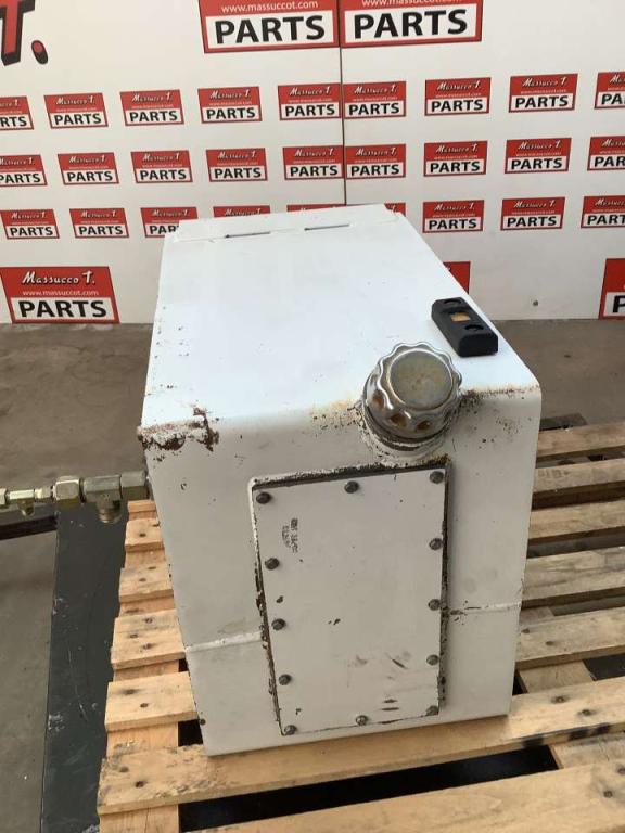 Réservoir de huile pour Haulotte H15 SDX Pinguely Photo 1