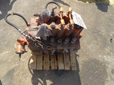 Distributeur hydraulique pour Fiat Hitachi FH300 en vente par OLM 90 Srl