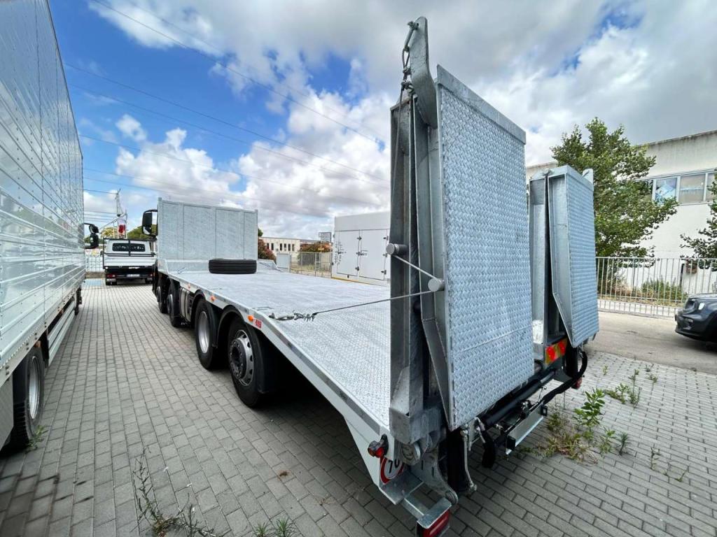 Iveco STRALIS AD350X40 YPS ON 8X32 Photo 9
