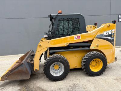 Gehl R260 en vente par G.R. Import Export