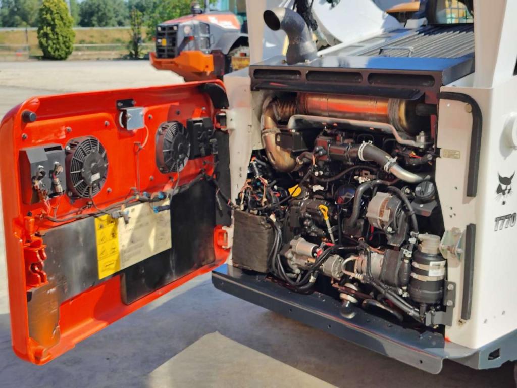 Bobcat T 770 Photo 16