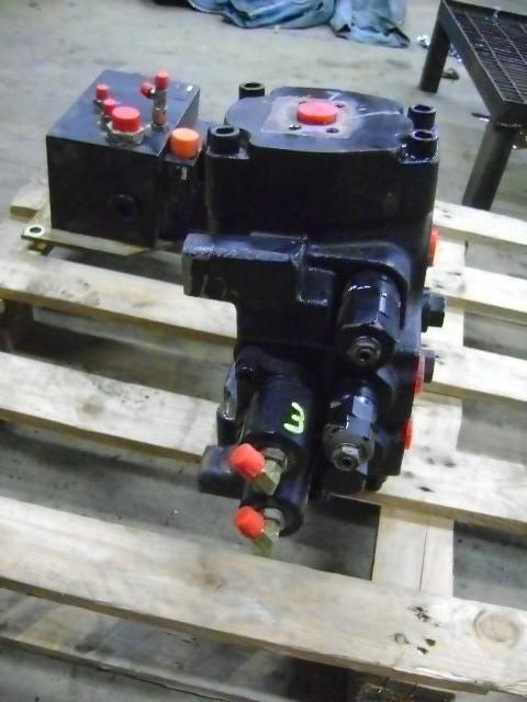 Distributeur hydraulique pour Fiat Hitachi W 270 Photo 3