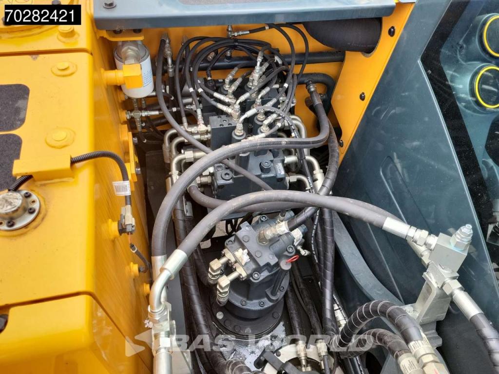 Hyundai HX130 N A/C Photo 18