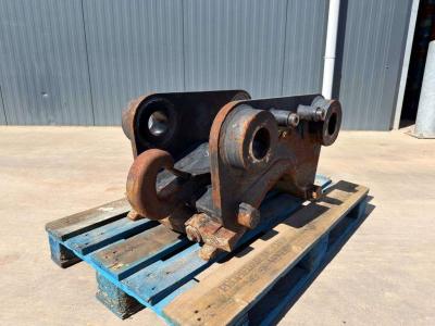 Verachtert CW40S - 325D / 326F / 329D / 329E / 330F / 330 en vente par Smitma B.V.
