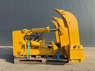 Caterpillar D8GC Multi Shank Ripper en vente par Smitma B.V.