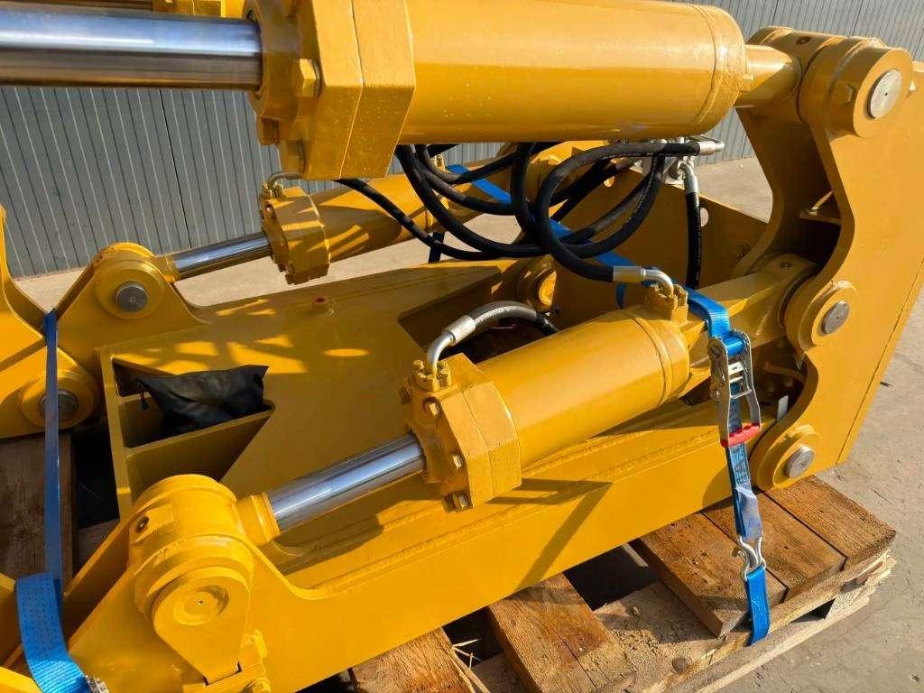 Caterpillar D8GC Multi Shank Ripper Photo 10