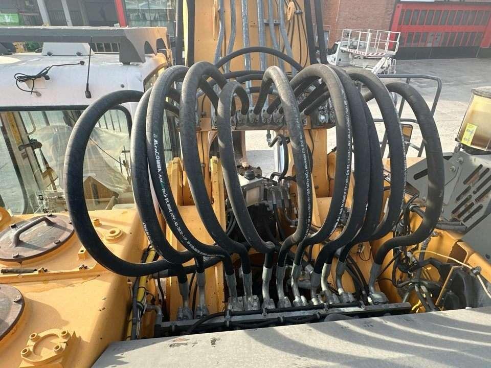 Liebherr R974C HDSL Photo 9