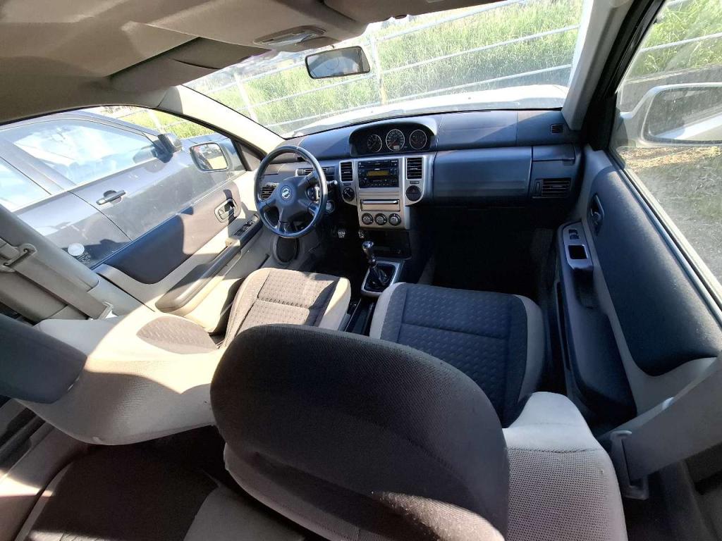 Nissan T30 X- TRAIL Photo 10