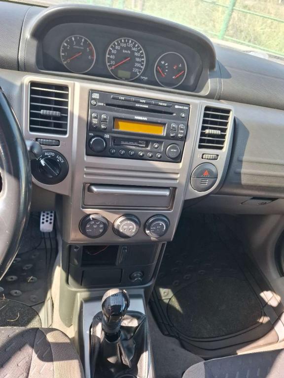 Nissan T30 X- TRAIL Photo 8