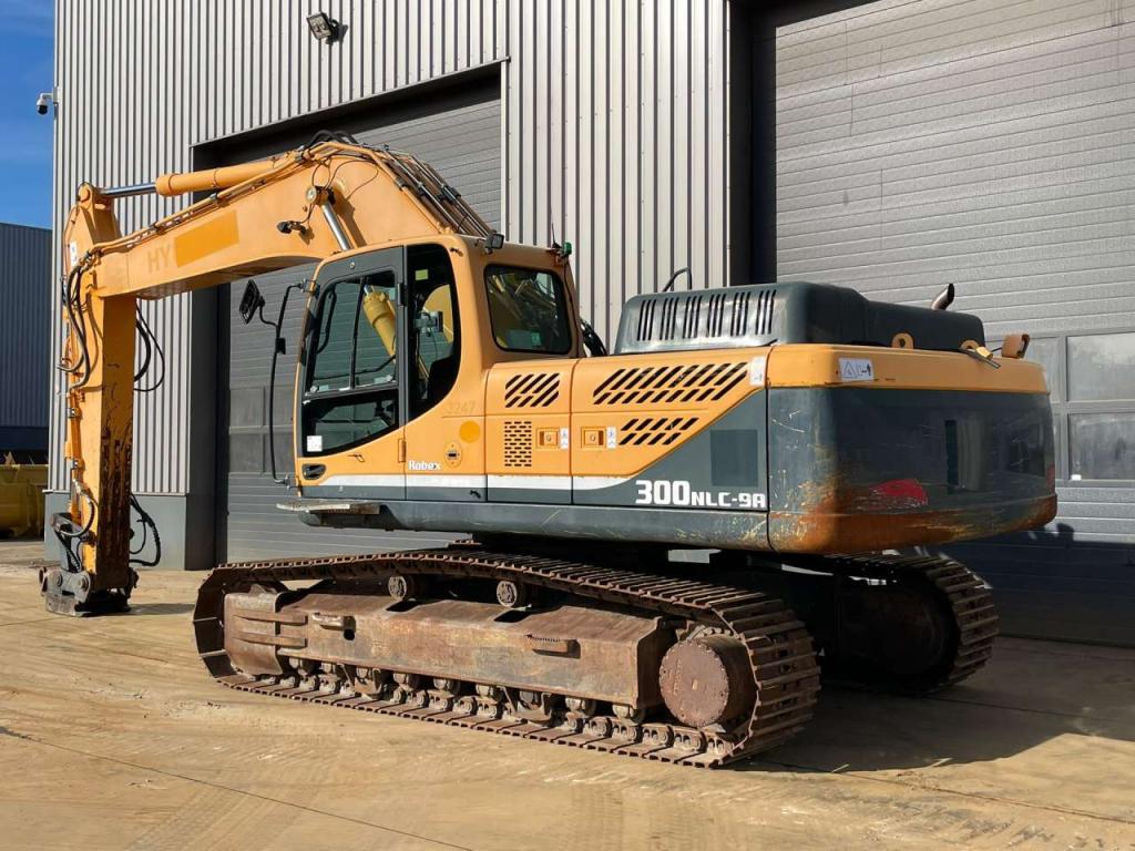 Hyundai Robex 300NLC-9A Photo 3