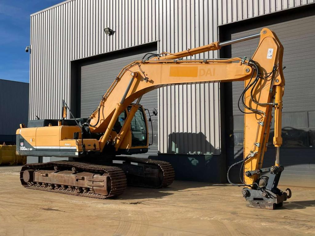 Hyundai Robex 300NLC-9A Photo 7