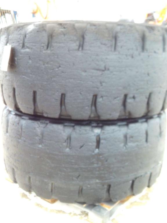 Pneu avec jantes pour New Holland W270B  - 26.5R25 Photo 2