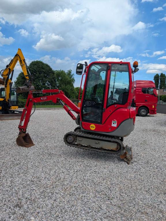 Yanmar SV 18 Photo 1