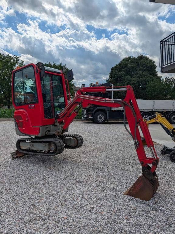 Yanmar SV 18 Photo 2