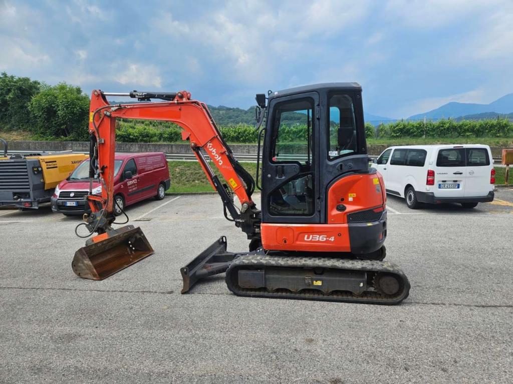 Kubota U36-4 Photo 2