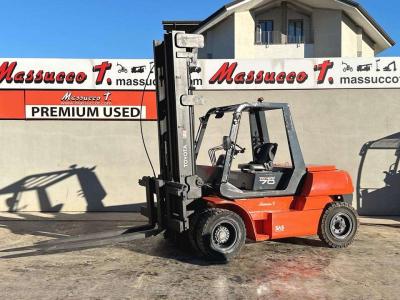 Toyota 5FD70 en vente par Massucco T. Srl